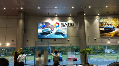 能人可视化闪耀某国际知名跑车品牌4S店