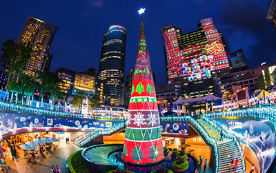 Hexogon Solution部署科视Christie Boxer 4K30投影机在新北市实现壮观的圣诞投影表演